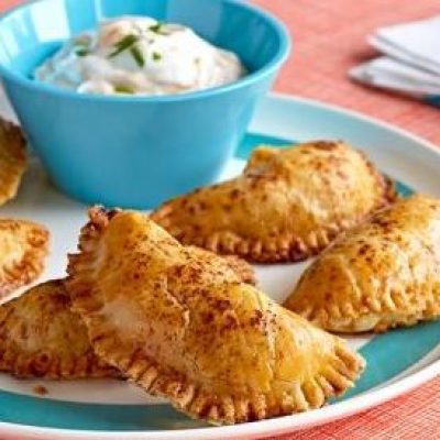 Paula Deens Spicy Chicken Empanadas