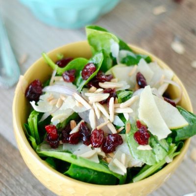 Pear And Almond Spinach Salad: A Crunchy Delight