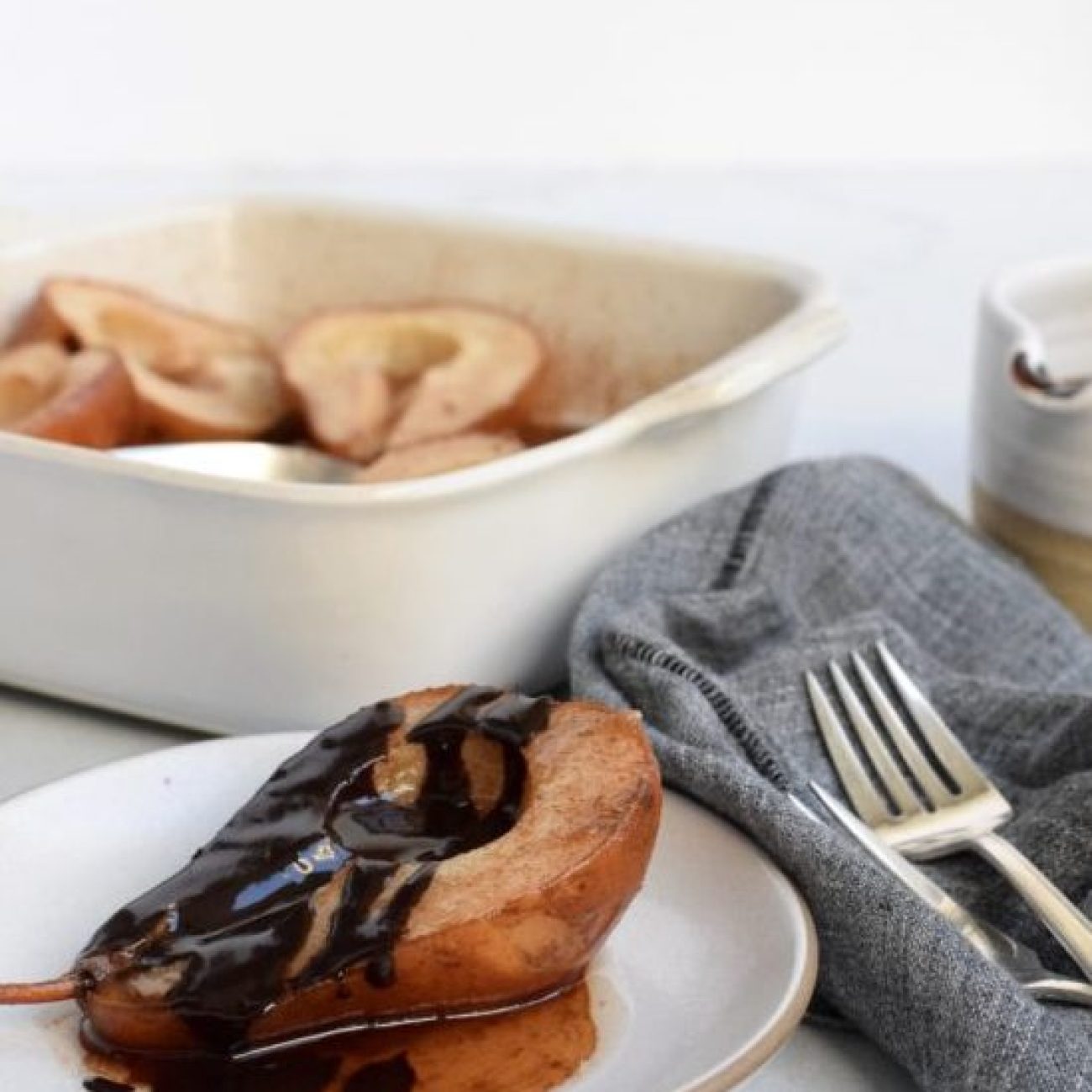 Pears With Chocolate Sauce And