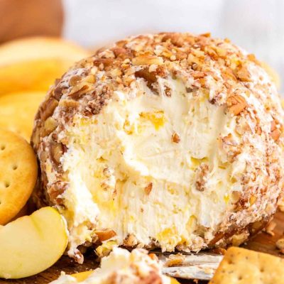 Pineapple Pecan Cheese Ball