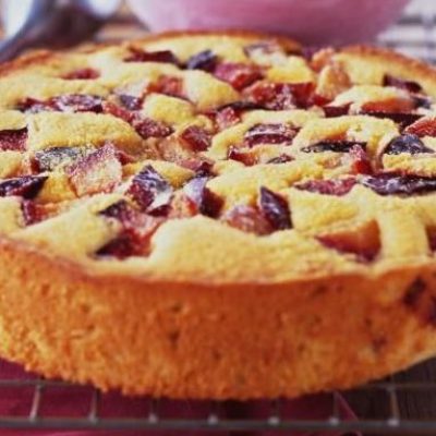 Polish Fresh Plum Cake--Placek Z Sliwkami