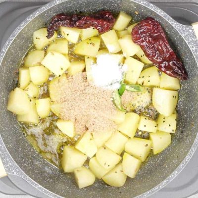 Potatoes With Poppy Seeds - Aloo Poshto