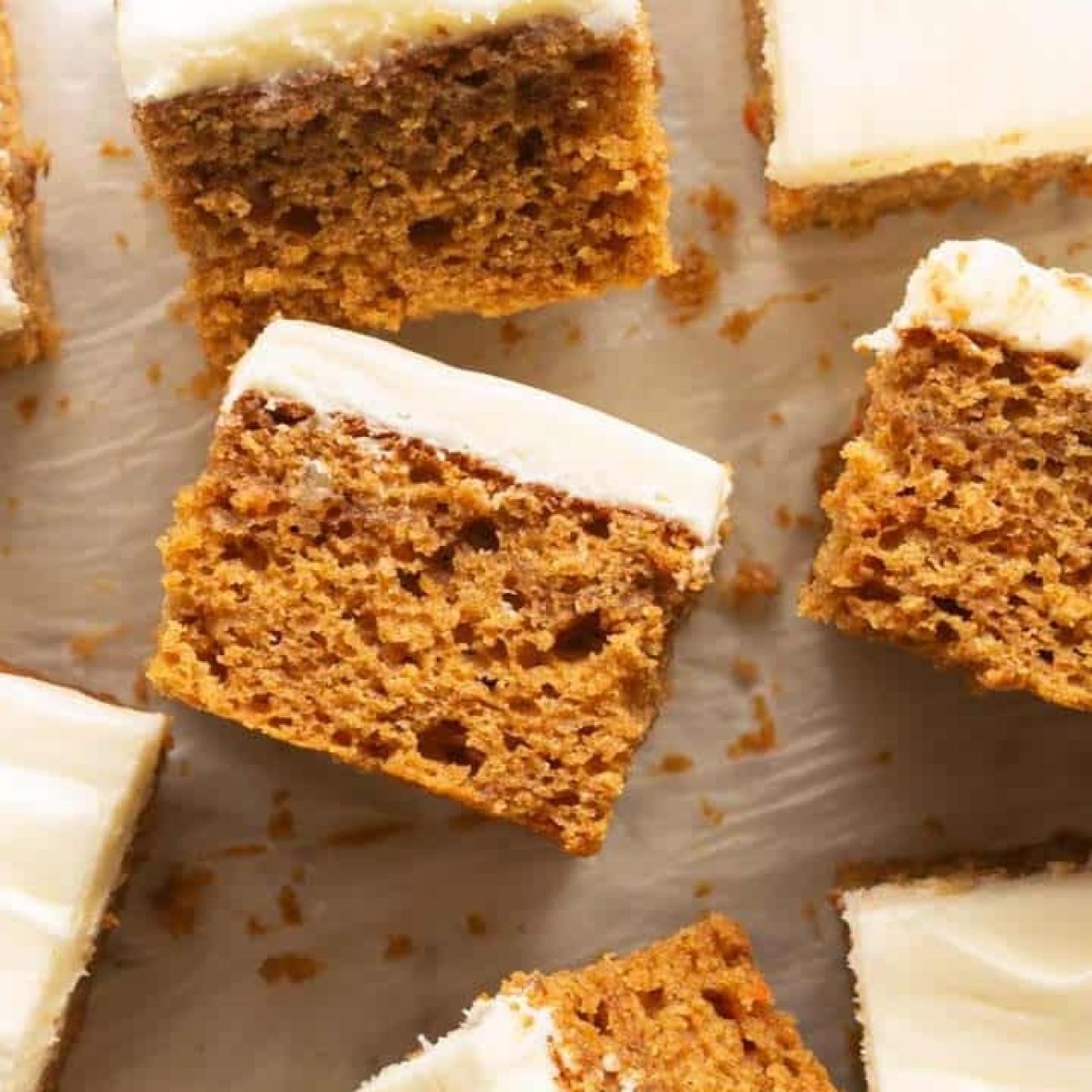 Pumpkin Spice Cake With Pumpkin Cream