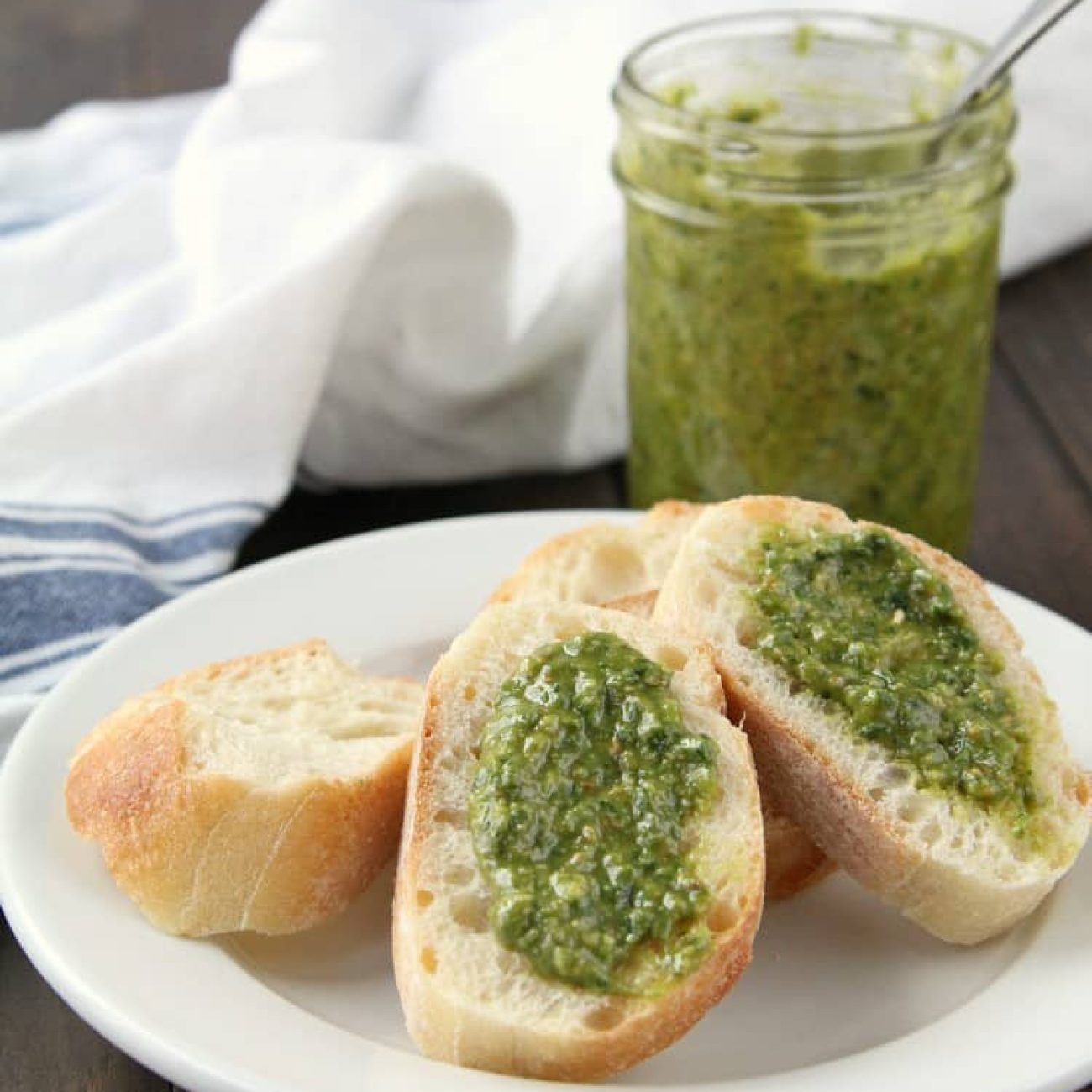 Quick and Easy Homemade Spinach Pesto Recipe