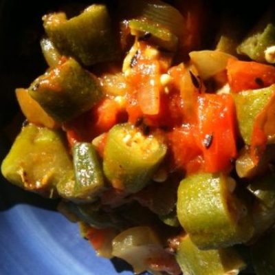 Quick Okra Curry