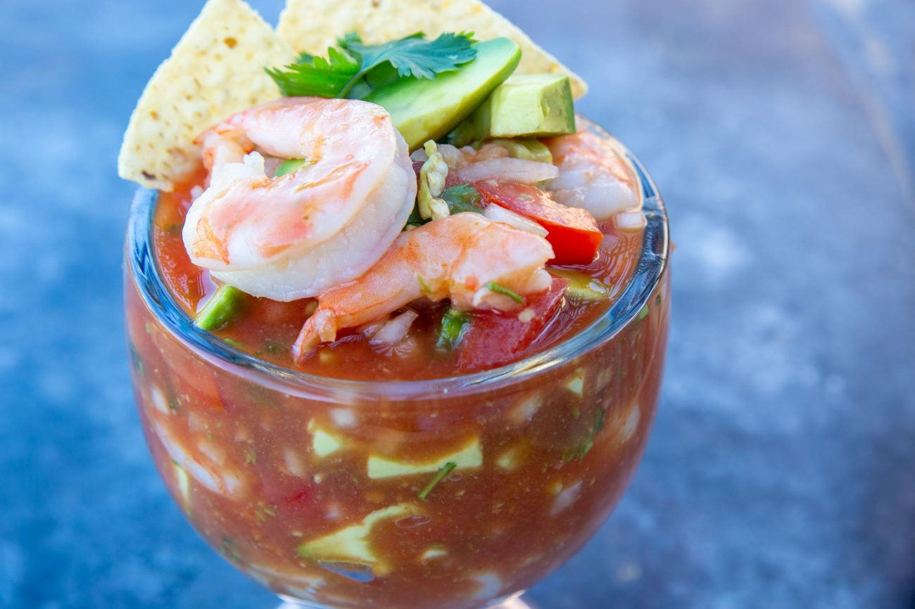 Refreshing Mexican-Style Shrimp Cocktail for Summer Gatherings