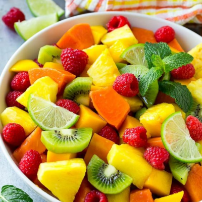 Refreshing Pineapple Paradise Salad: A Tropical Delight