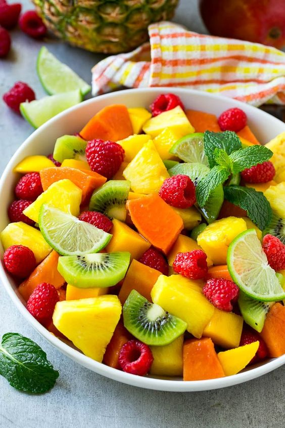 Refreshing Pineapple Paradise Salad: A Tropical Delight