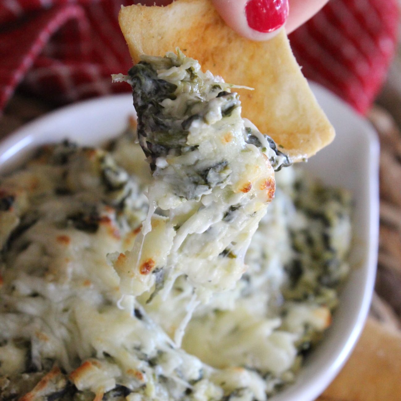 Restaurant Style Spinach Artichoke Dip