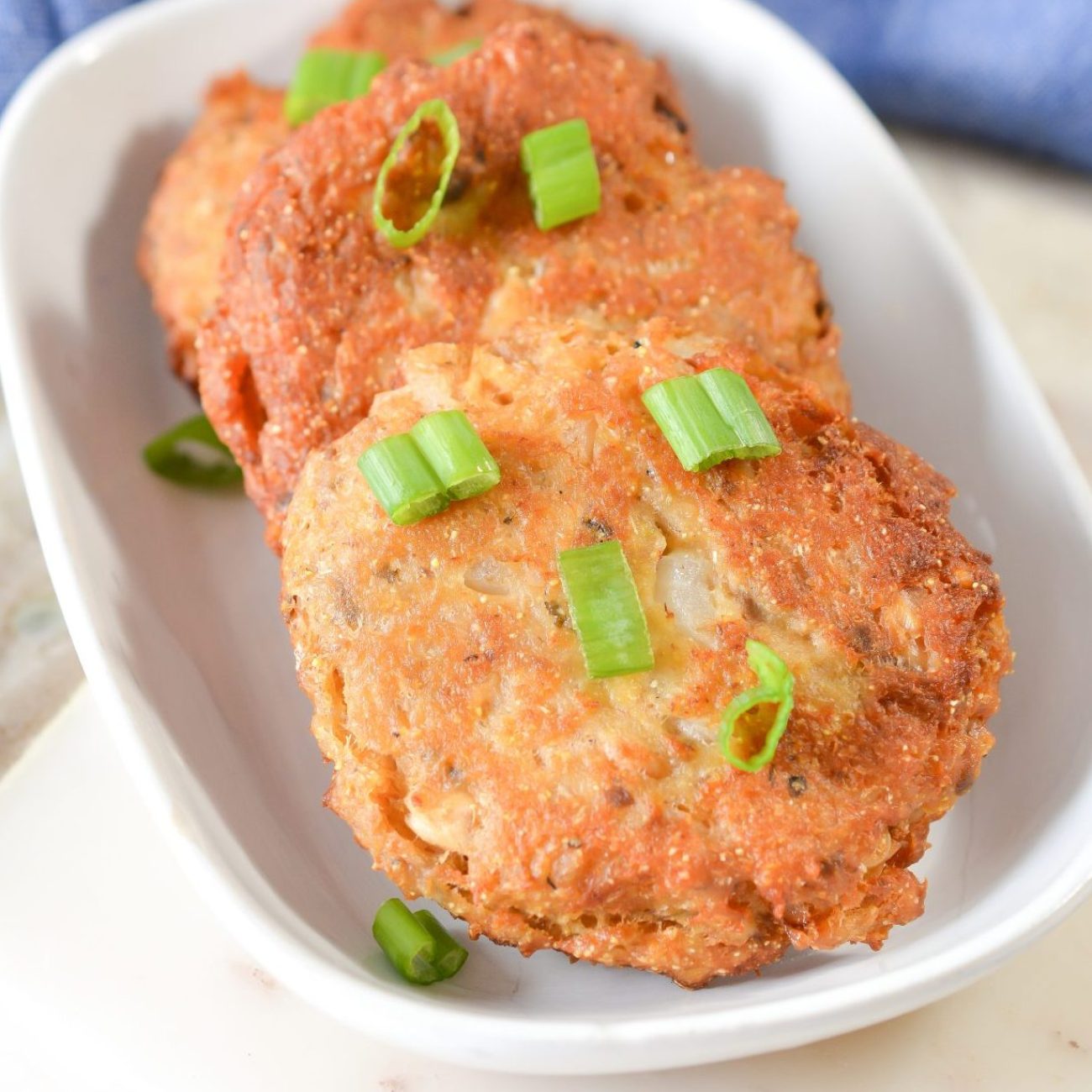 Salmon Patties With Creamed Peas