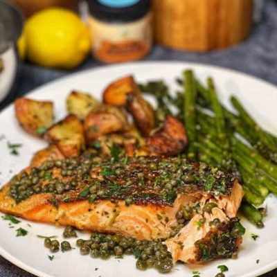 Salmon With Lemon Caper Sauce