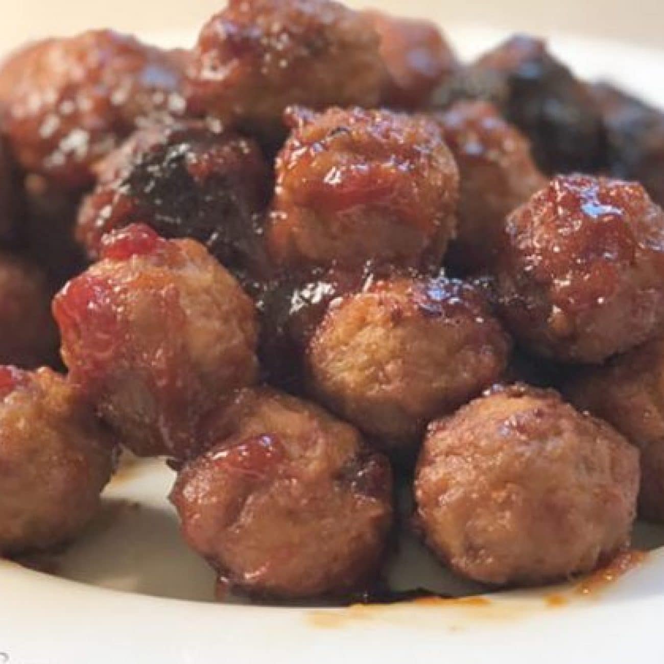 Savory Maple-Glazed Meatballs with a Tangy Twist