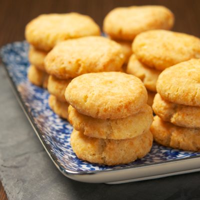 Savory Spicy Cheddar Shortbread Bites Recipe