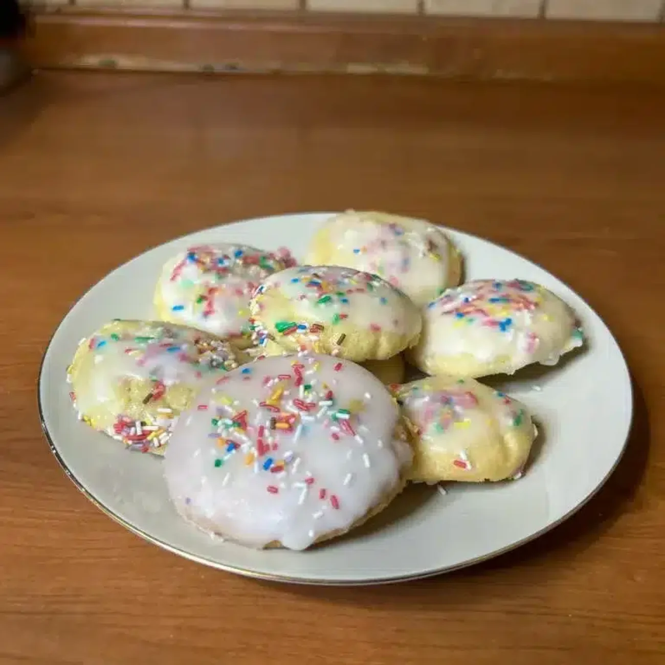 Self-Frosting Anise Cookies