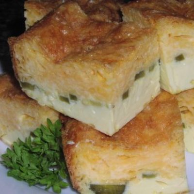 Sherris Jalapeno Cheese Squares