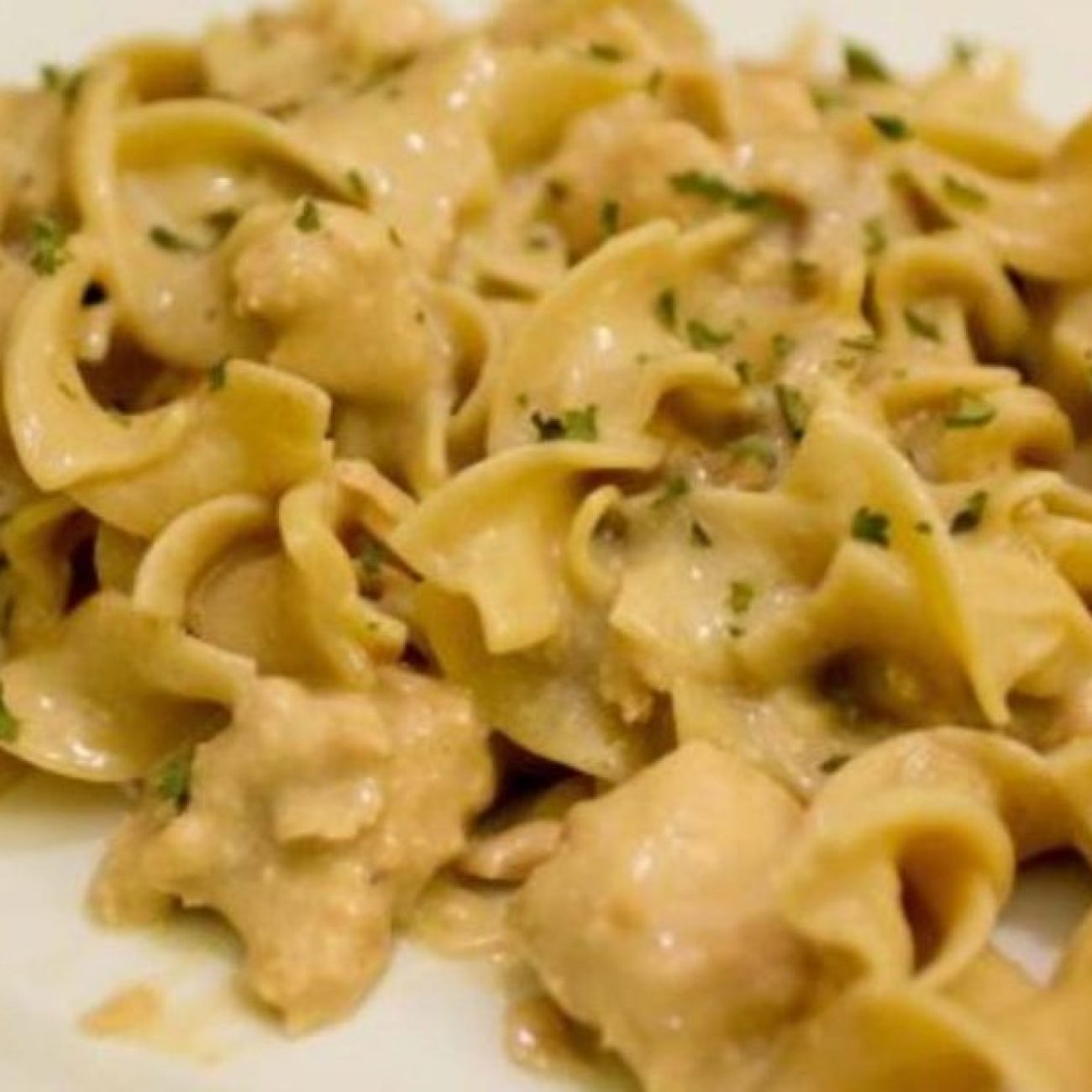 Simple Ground Chicken Stroganoff