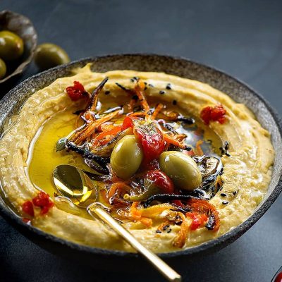 Simple Spicy Hummus