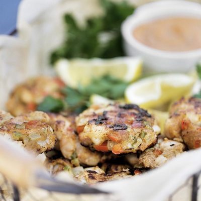 Sizzling Shrimp And Crab Cakes With A Spicy Twist