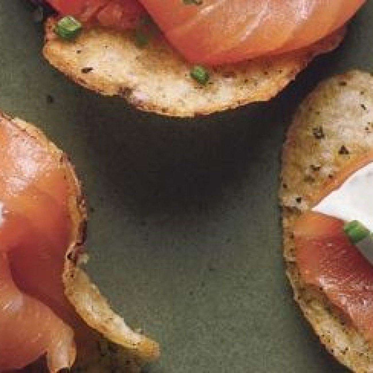 Smoked Salmon With Black Pepper Potato