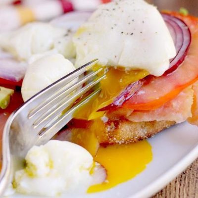 Smoked Salmon With Poached Eggs And