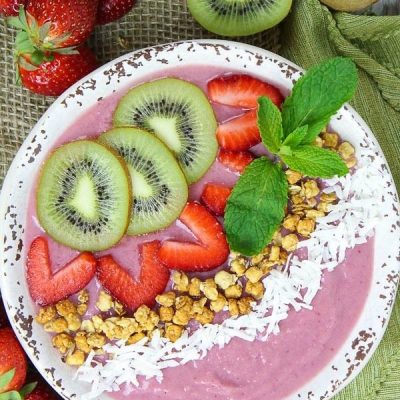 Strawberry Bliss Smoothie Bowl Recipe