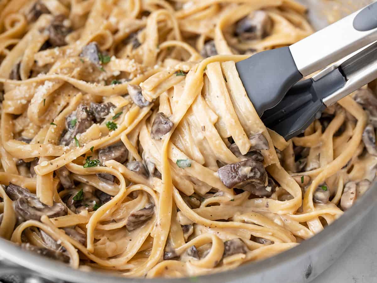 Triple White Delight: Creamy Chicken & Mushroom Fettuccine Recipe