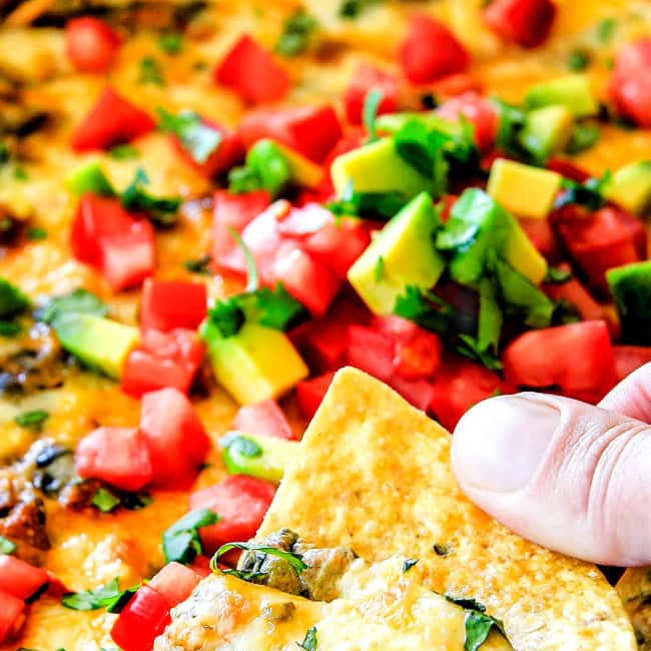 Ultimate Creamy Spinach and Artichoke Dip with a Spicy Twist