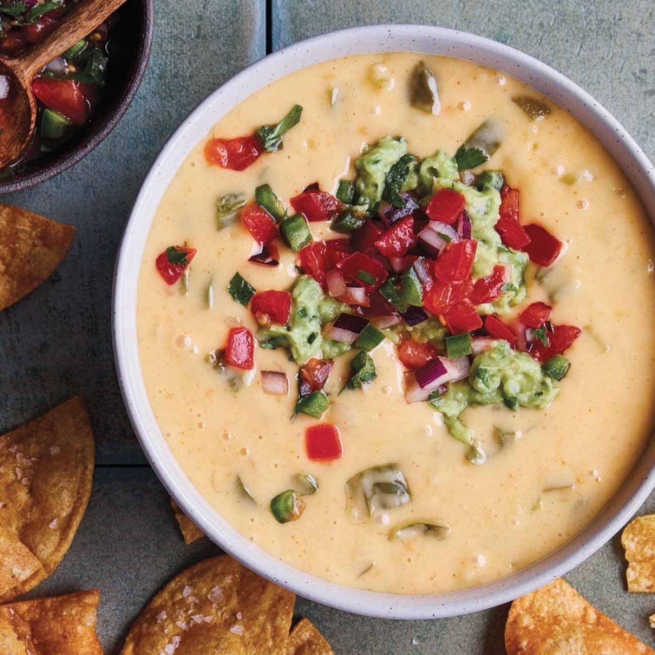 Ultimate Texas-Style Chile Con Queso Dip Recipe