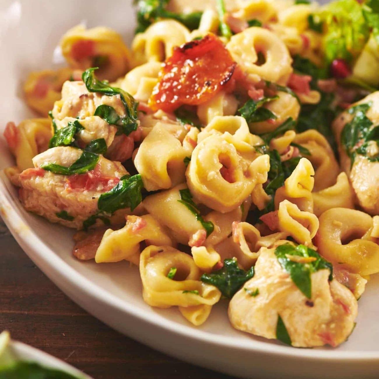 Vegetable-Loaded Tortellini Delight: A Quick & Healthy Pasta Recipe